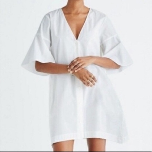 Madewell Dresses & Skirts - Madewell Bell Sleeve, white button front dress S
